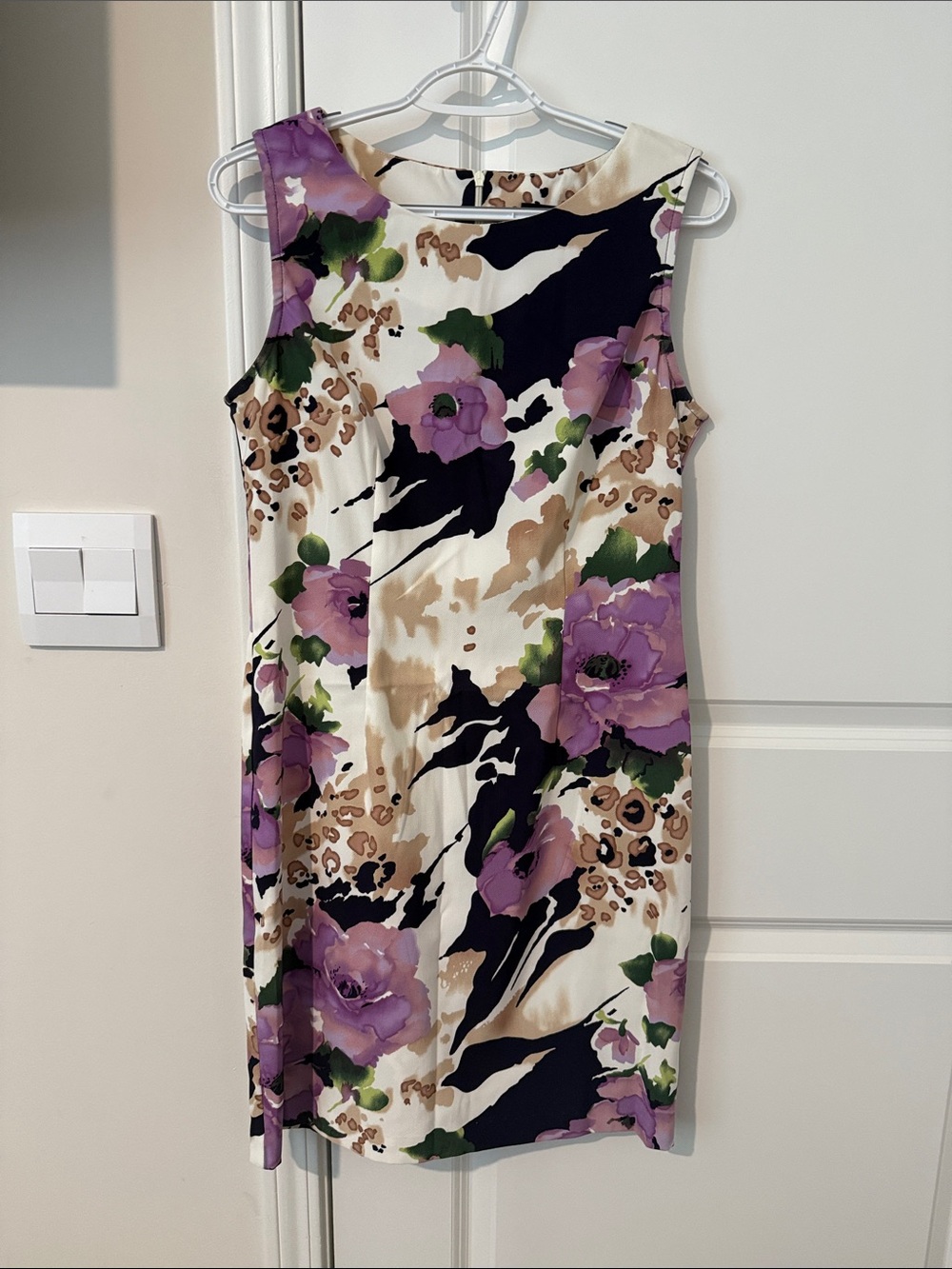 Purple Floral Sleeveless Sheath Dress with Cream Base
